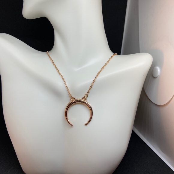 Gold Broken Circle Necklace - Picture 3 of 3